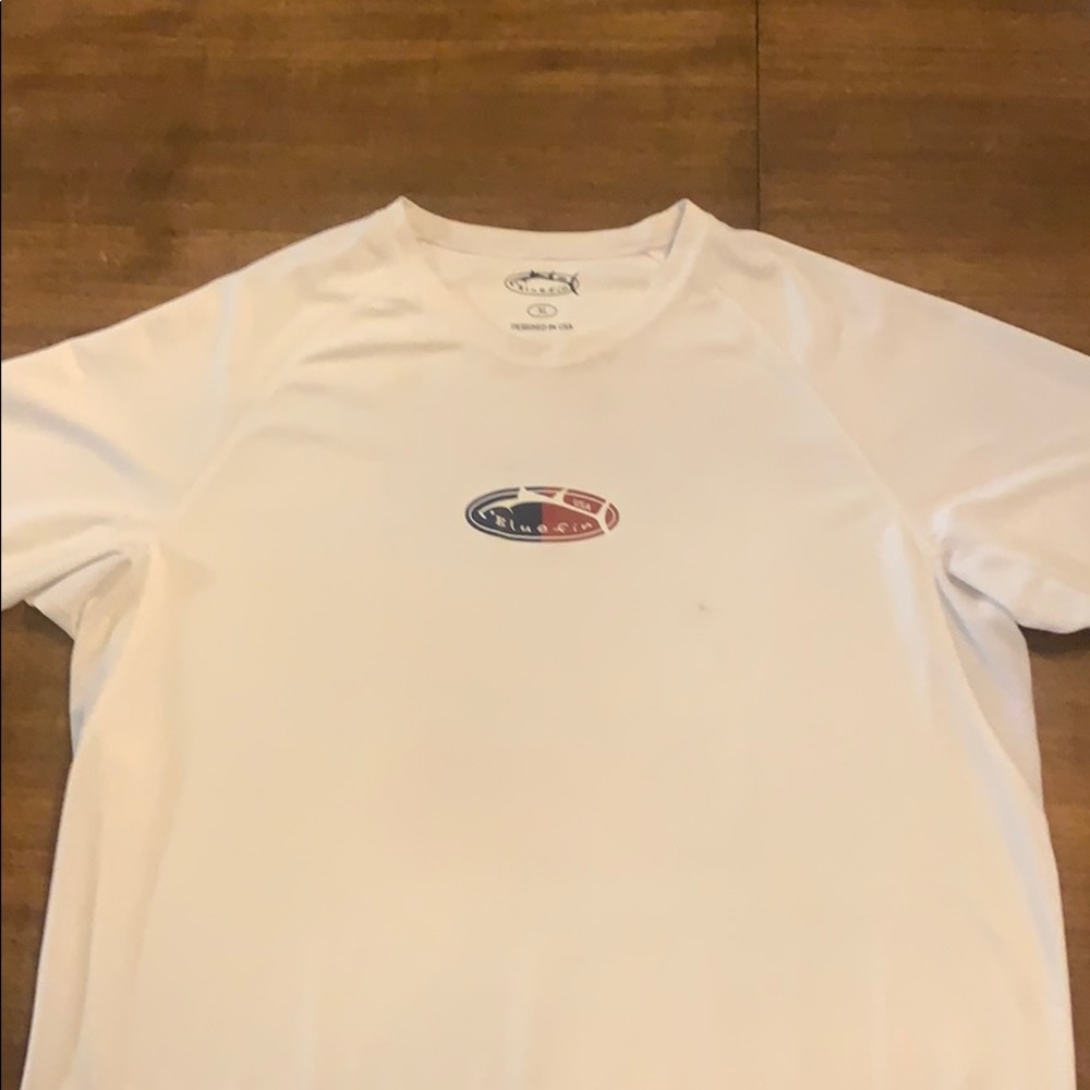 Bluefin USA Fishing Shirt Size Men’s XL Vented